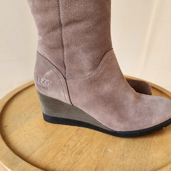UGG Women's Dawna Suede Wedge Boots - Brown - Picture 6 of 14